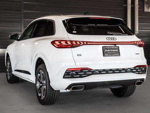 2025 Audi Q5 Premium Plus