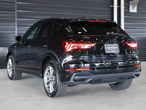2025 Audi Q3 Premium 45 TFSI S line quattro Tiptronic