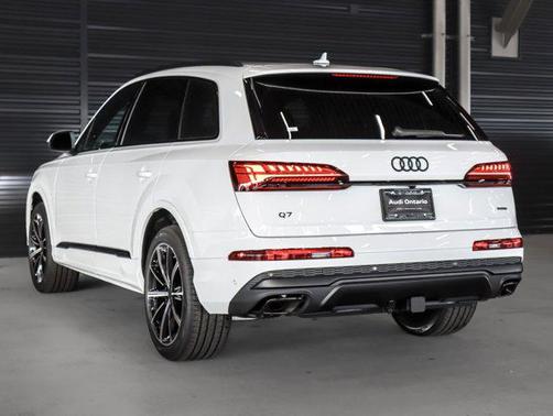 2026 Audi Q7 45 Premium Plus