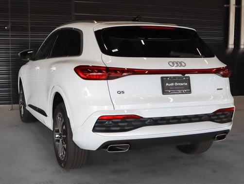 2025 Audi Q5 Premium