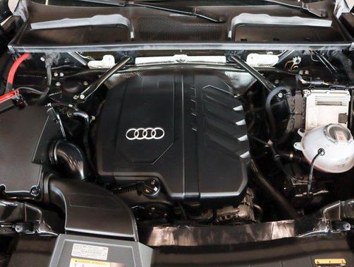 2023 Audi Q5 40 Premium Plus