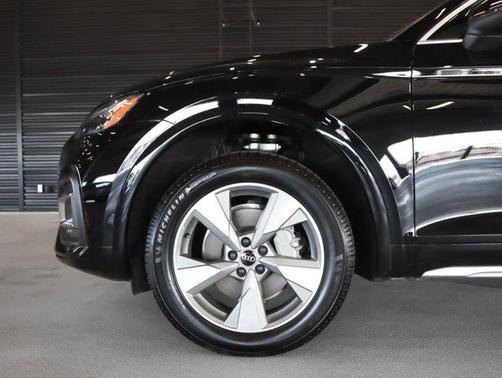2023 Audi Q5 40 Premium Plus