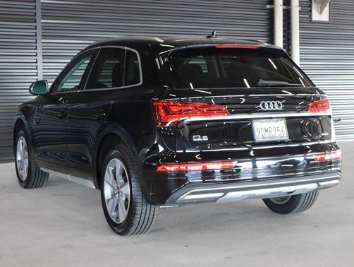 2023 Audi Q5 40 Premium Plus