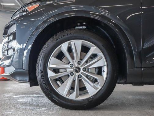2025 Audi Q6 e-tron Premium