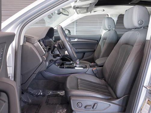 2023 Audi Q5 40 Premium Plus