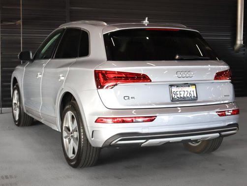 2023 Audi Q5 40 Premium Plus