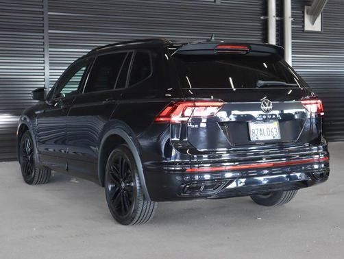 2022 Volkswagen Tiguan 2.0T SE R-Line Black