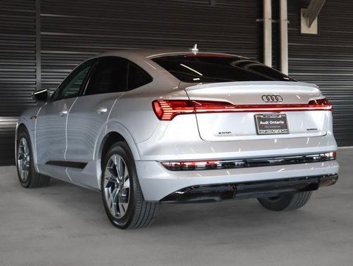 2022 Audi e-tron Sportback S line Premium