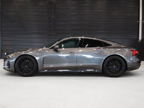 2023 Audi e-tron GT Premium Plus quattro