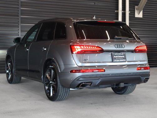 2025 Audi Q7 55 Premium Plus