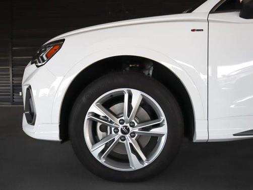 2024 Audi Q3 45 S line Premium Plus
