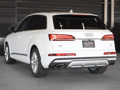 2025 Audi Q7 55 Prestige