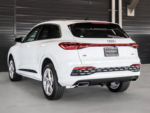 2025 Audi Q5 Premium Plus
