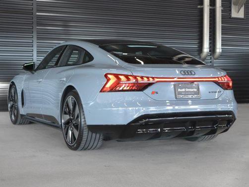 2026 Audi S e-tron GT Prestige quattro