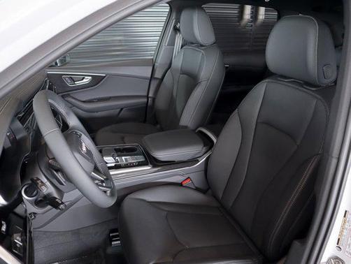 2026 Audi Q7 55 Premium Plus