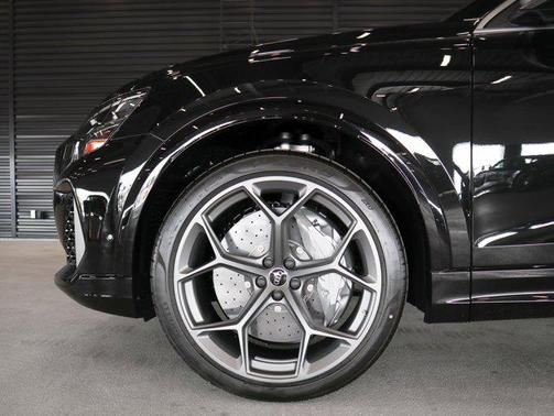 2025 Audi RS Q8 4.0T