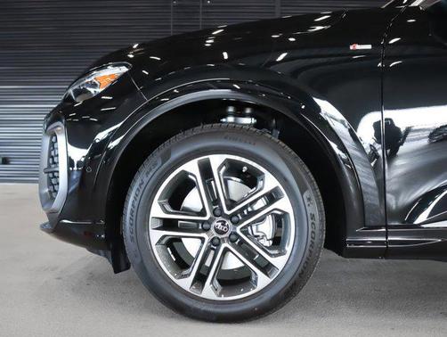 2025 Audi Q5 Prestige TFSI quattro S tronic