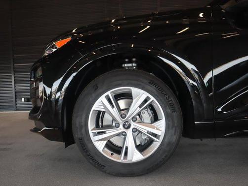 2025 Audi Q6 e-tron Premium