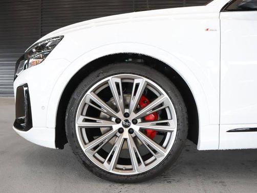 2026 Audi Q8 55 Prestige