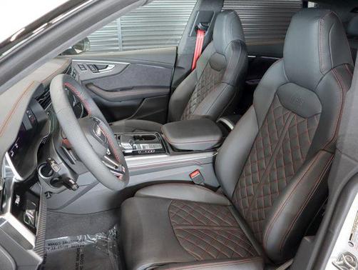 2026 Audi Q8 55 Prestige