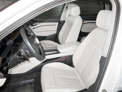 2023 Audi e-tron Premium Plus quattro