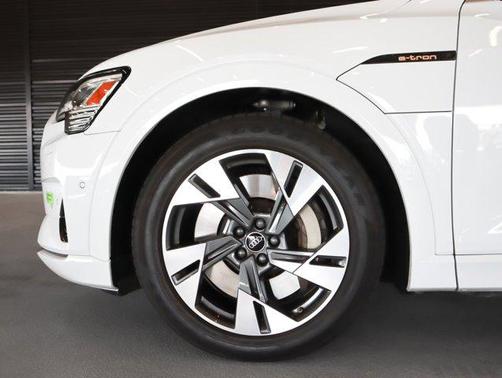 2023 Audi e-tron Premium Plus quattro
