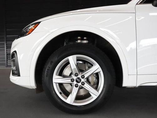 2023 Audi Q5 40 Premium