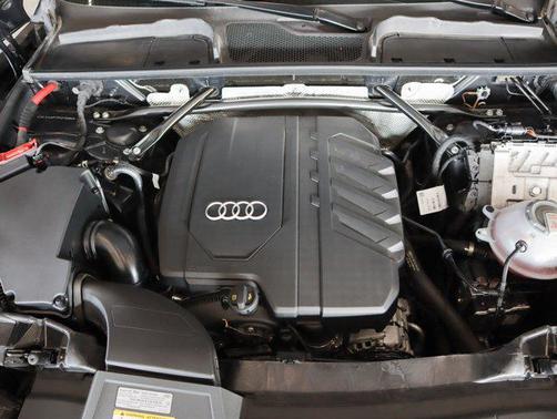 2023 Audi Q5 45 S line Premium