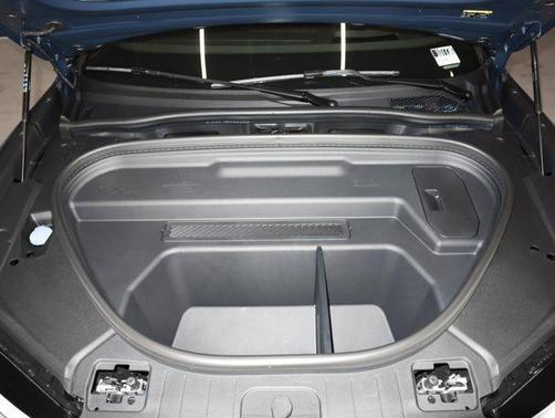 2025 Audi Q6 e-tron Premium Plus