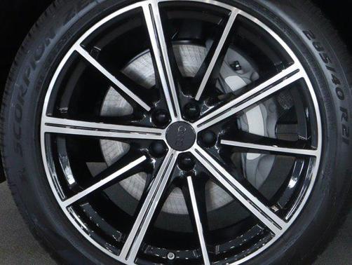 2026 Audi Q7 45 Premium Plus