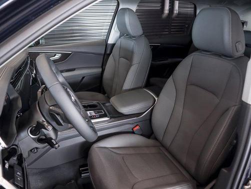 2026 Audi Q7 45 Premium Plus