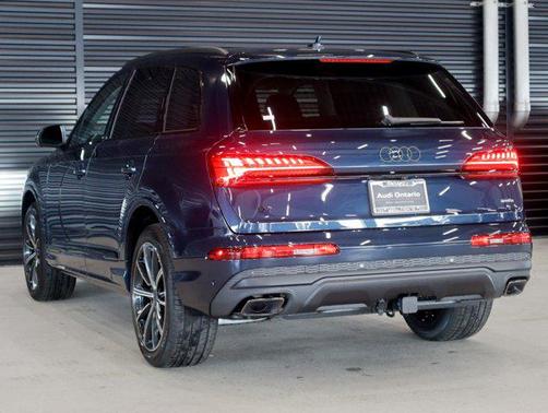 2026 Audi Q7 45 Premium Plus