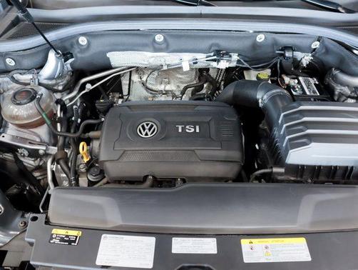 2021 Volkswagen Atlas Cross Sport 2.0T SE w/Technology