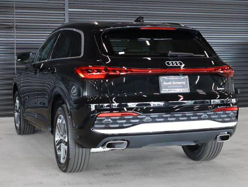 2025 Audi Q5 Premium