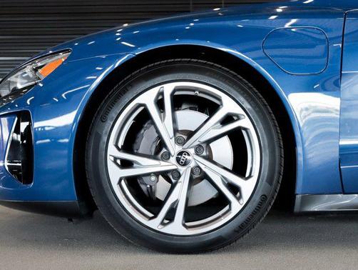 Ascari Blue Metallic 2023 Audi e-tron GT Premium Plus quattro