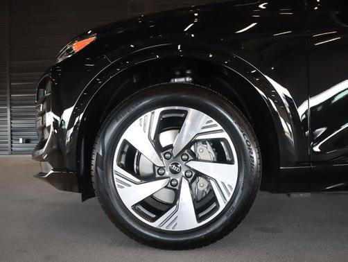 2025 Audi Q6 e-tron Premium quattro