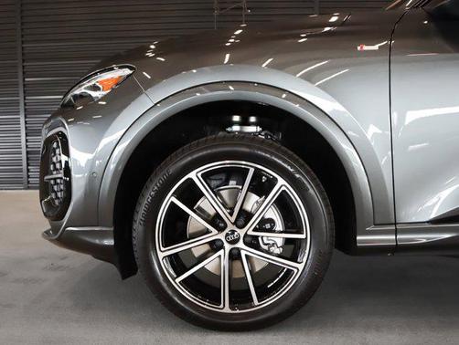 Daytona Gray Metallic 2026 Audi Q5 Premium Plus TFSI quattro S tronic