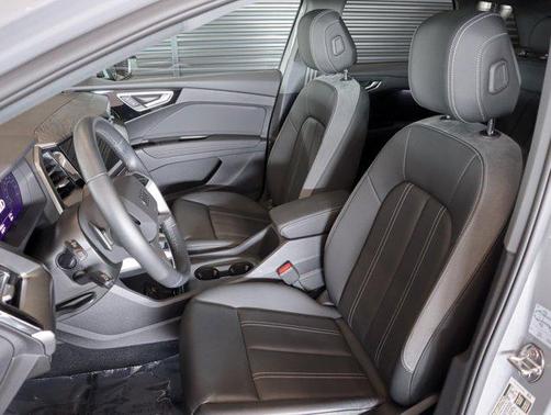 2024 Audi Q4 e-tron Prestige 55 quattro