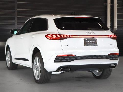 2025 Audi Q5 Premium Plus