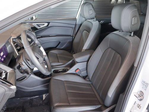 2024 Audi Q4 e-tron Premium Plus 55 quattro