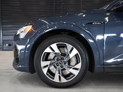 2022 Audi e-tron Sportback S line Premium