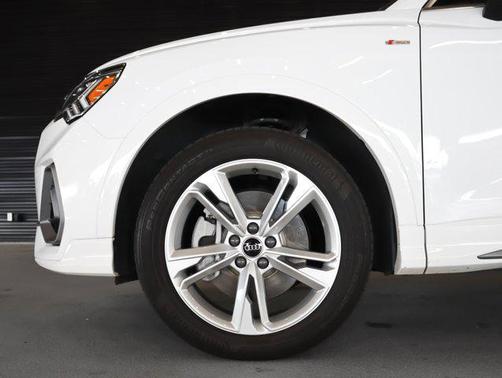 2023 Audi Q3 45 S line Premium Plus