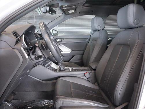 2023 Audi Q3 45 S line Premium Plus