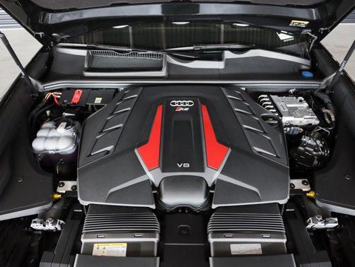 2025 Audi RS Q8 4.0T