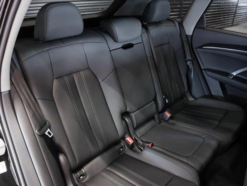 2025 Audi Q5 Premium TFSI quattro S tronic