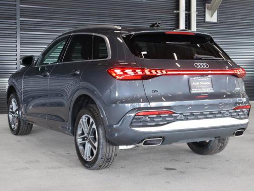2025 Audi Q5 Premium