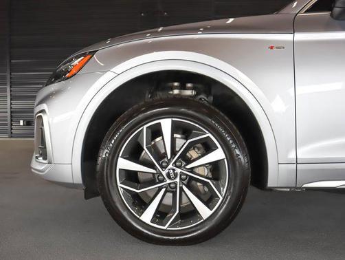 2022 Audi Q5 45 S line Premium Plus