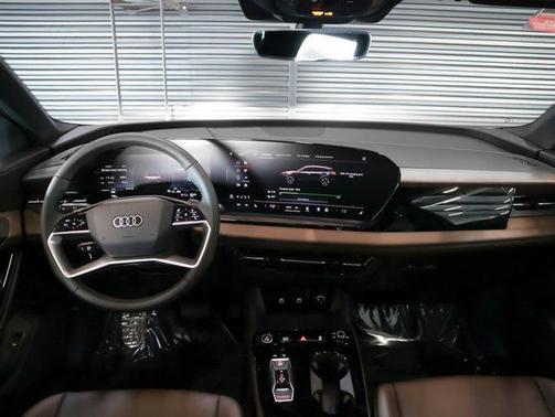 2025 Audi Q6 e-tron Premium quattro