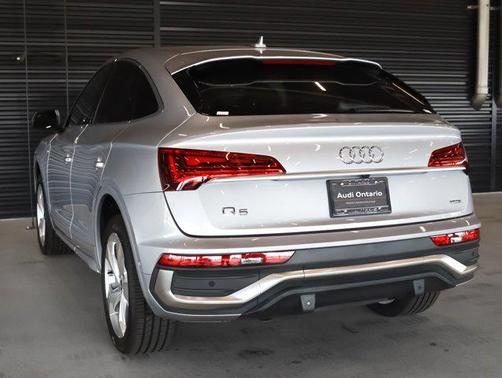 2022 Audi Q5 45 S line Prestige
