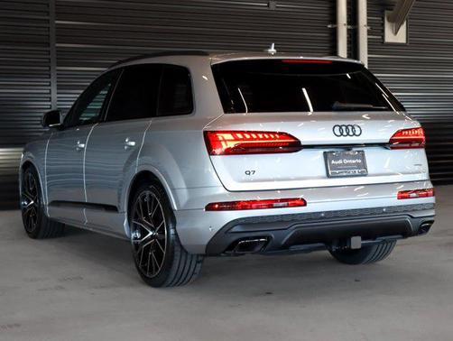2025 Audi Q7 55 Prestige